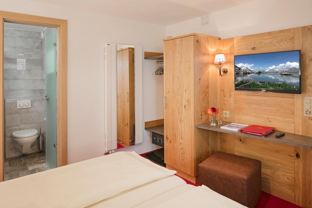 Annex Antika Hotel Zermatt Bagian luar foto