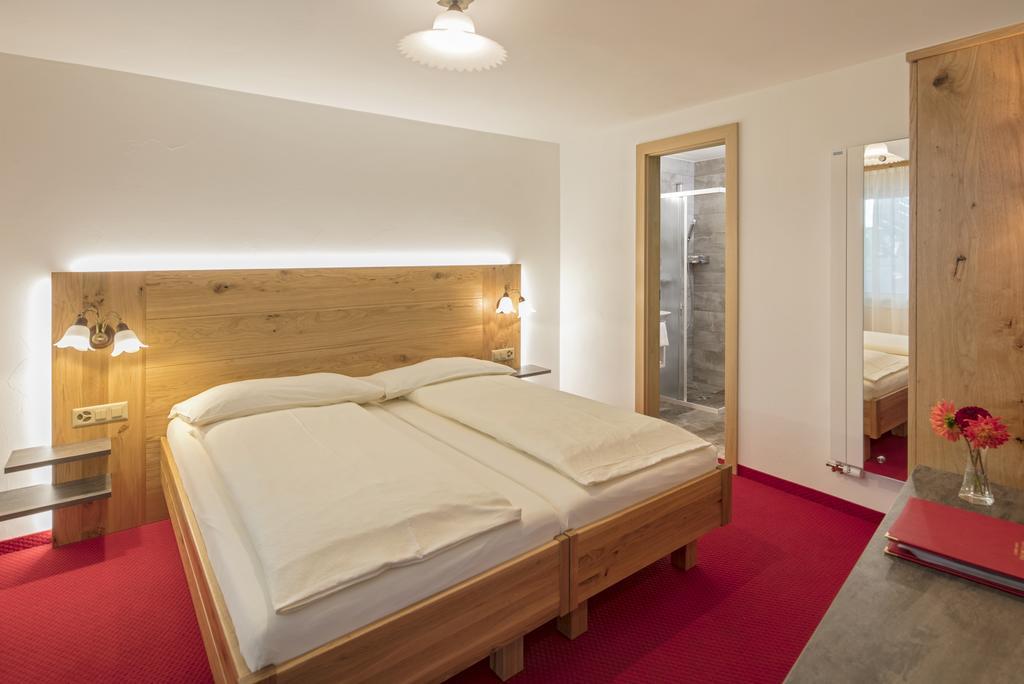 Annex Antika Hotel Zermatt Bagian luar foto