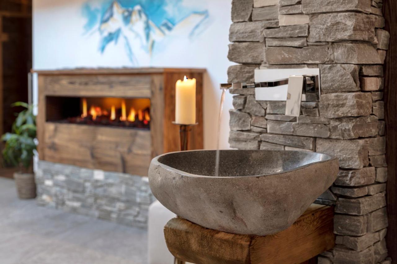 Annex Antika Hotel Zermatt Bagian luar foto